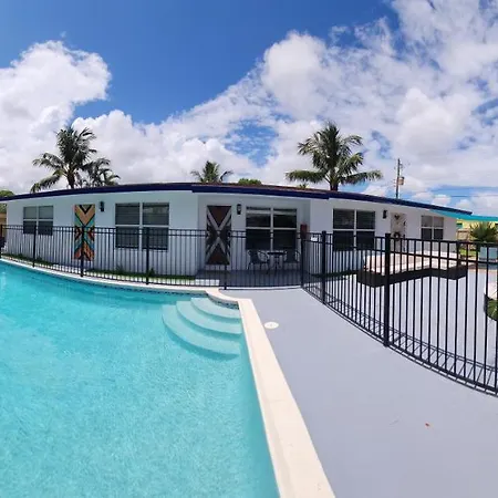 Equipped House W Pool & Patios, Near The Beaches, Prime Location- Ideal For Small Families, Coastal Haven Fort Lauderdale Exterior foto