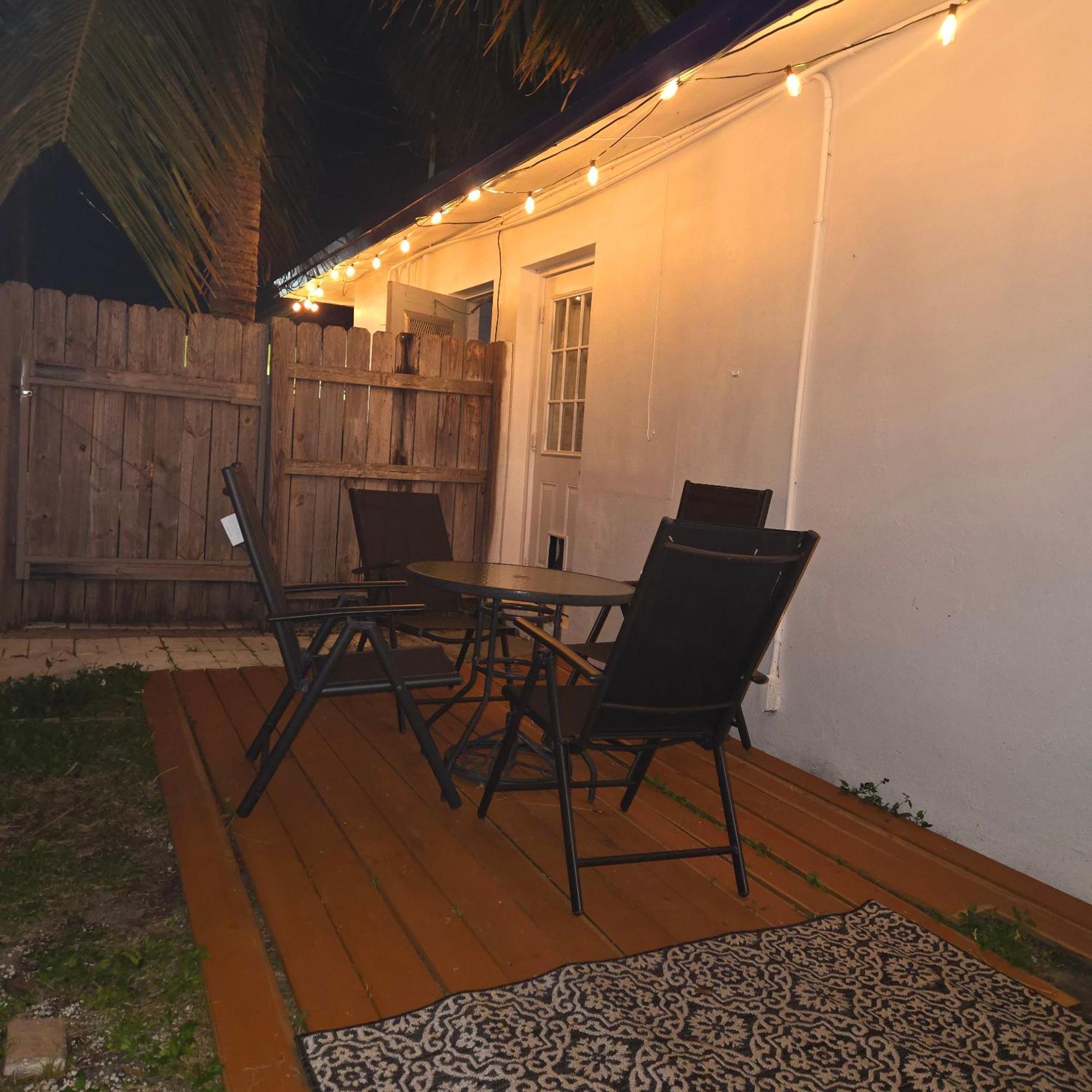Equipped House W Pool & Patios, Near The Beaches, Prime Location- Ideal For Small Families, Coastal Haven *