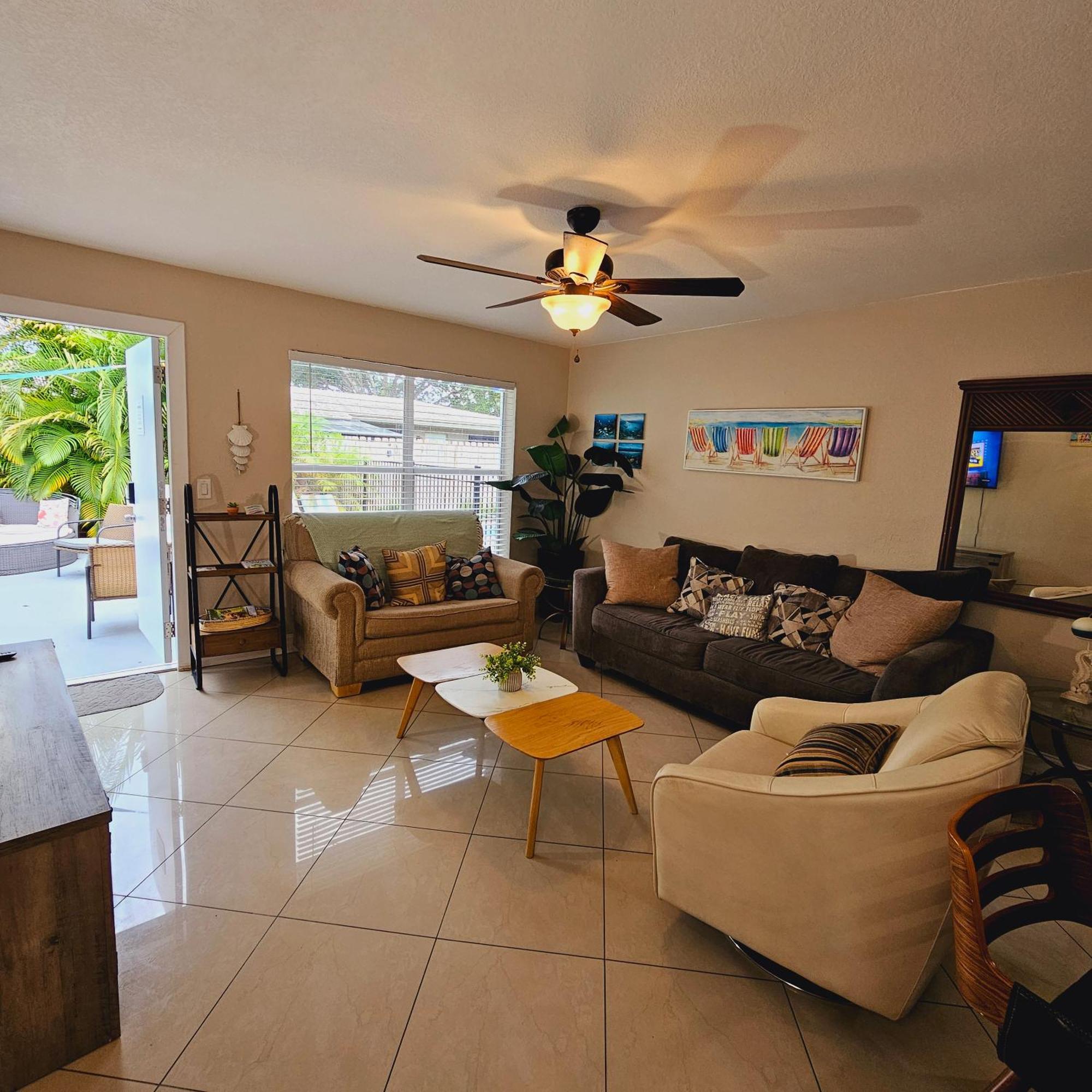 Apartamento Equipped House W Pool & Patios, Near The Beaches, Prime Location- Ideal For Small Families, Coastal Haven Fort Lauderdale