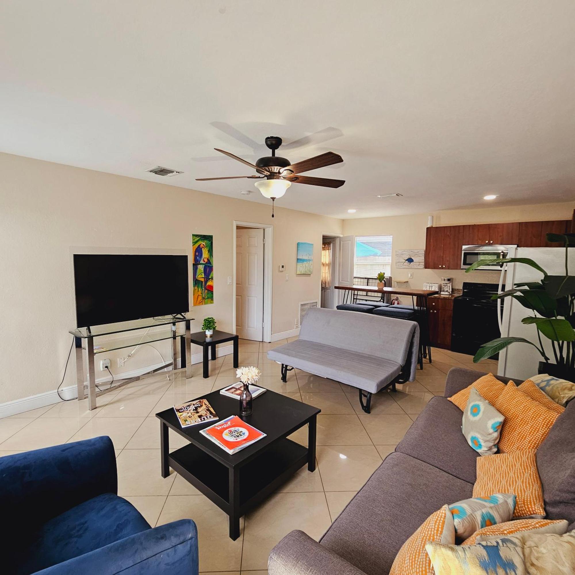 Coastal Haven: Family-friendly House With Pool Near Beaches * Fort Lauderdale