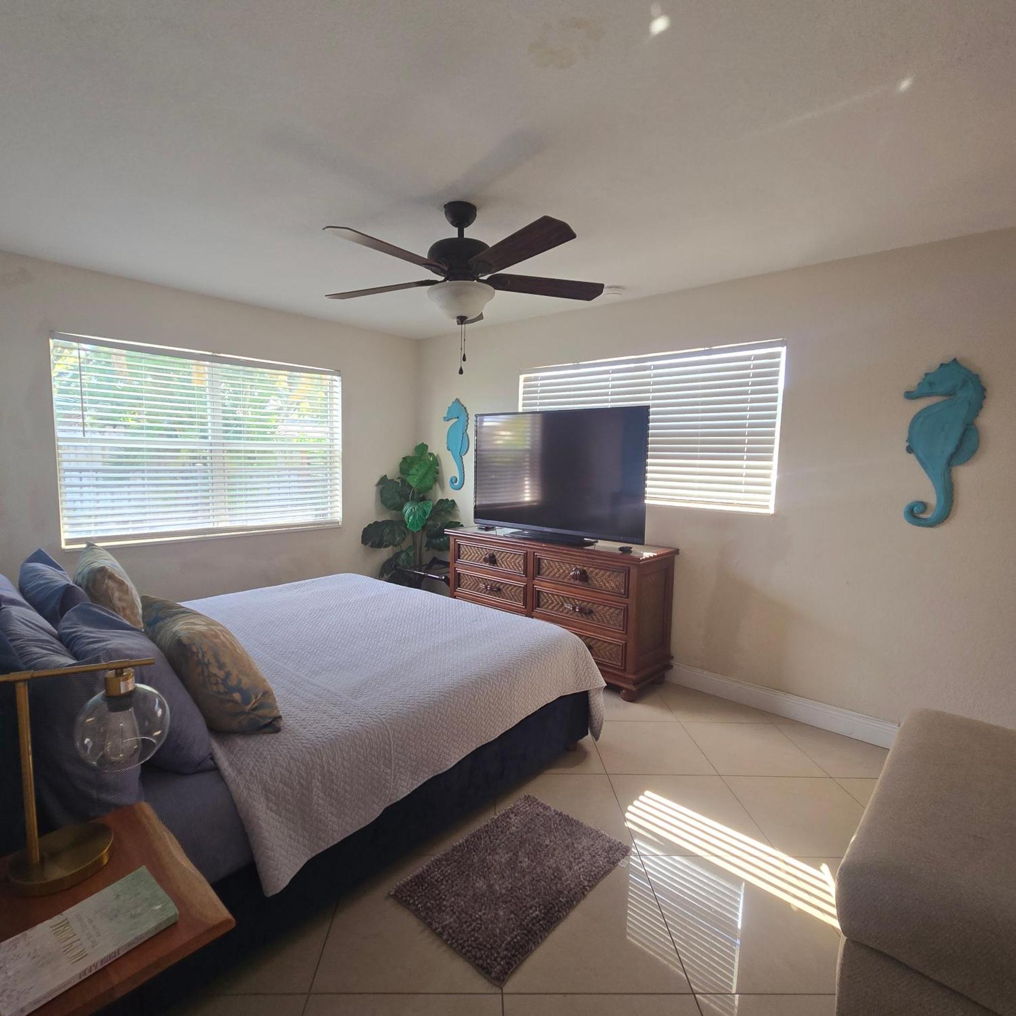 Appartamento Equipped House W Pool & Patios, Near The Beaches, Prime Location- Ideal For Small Families, Coastal Haven Fort Lauderdale