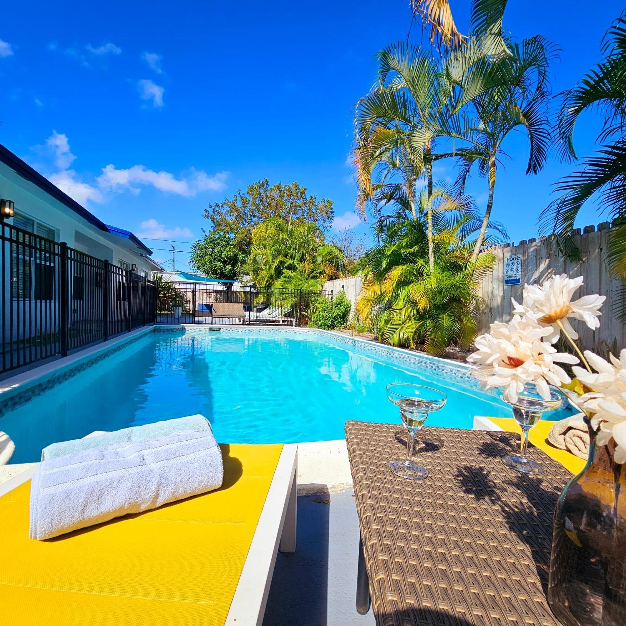 Apartamento Equipped House W Pool & Patios, Near The Beaches, Prime Location- Ideal For Small Families, Coastal Haven Fort Lauderdale