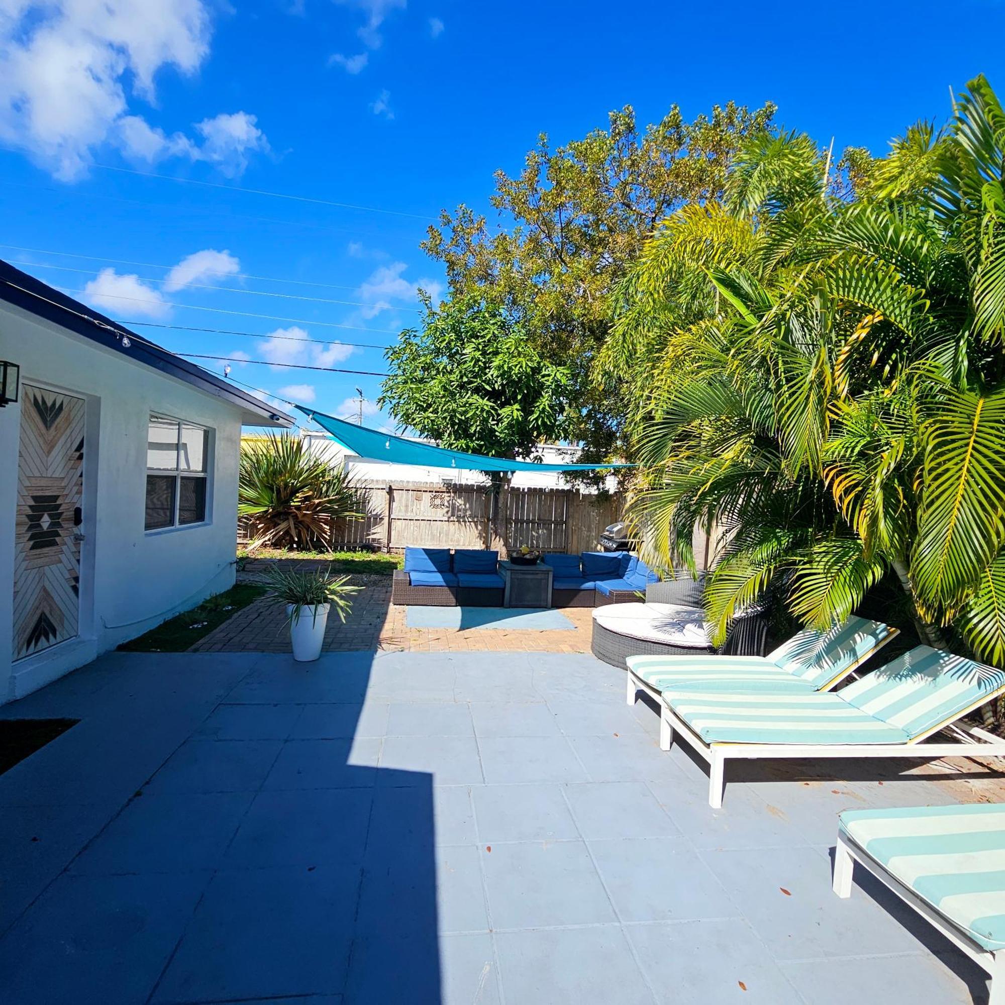 Equipped House W Pool & Patios, Near The Beaches, Prime Location- Ideal For Small Families, Coastal Haven Apartamento Fort Lauderdale