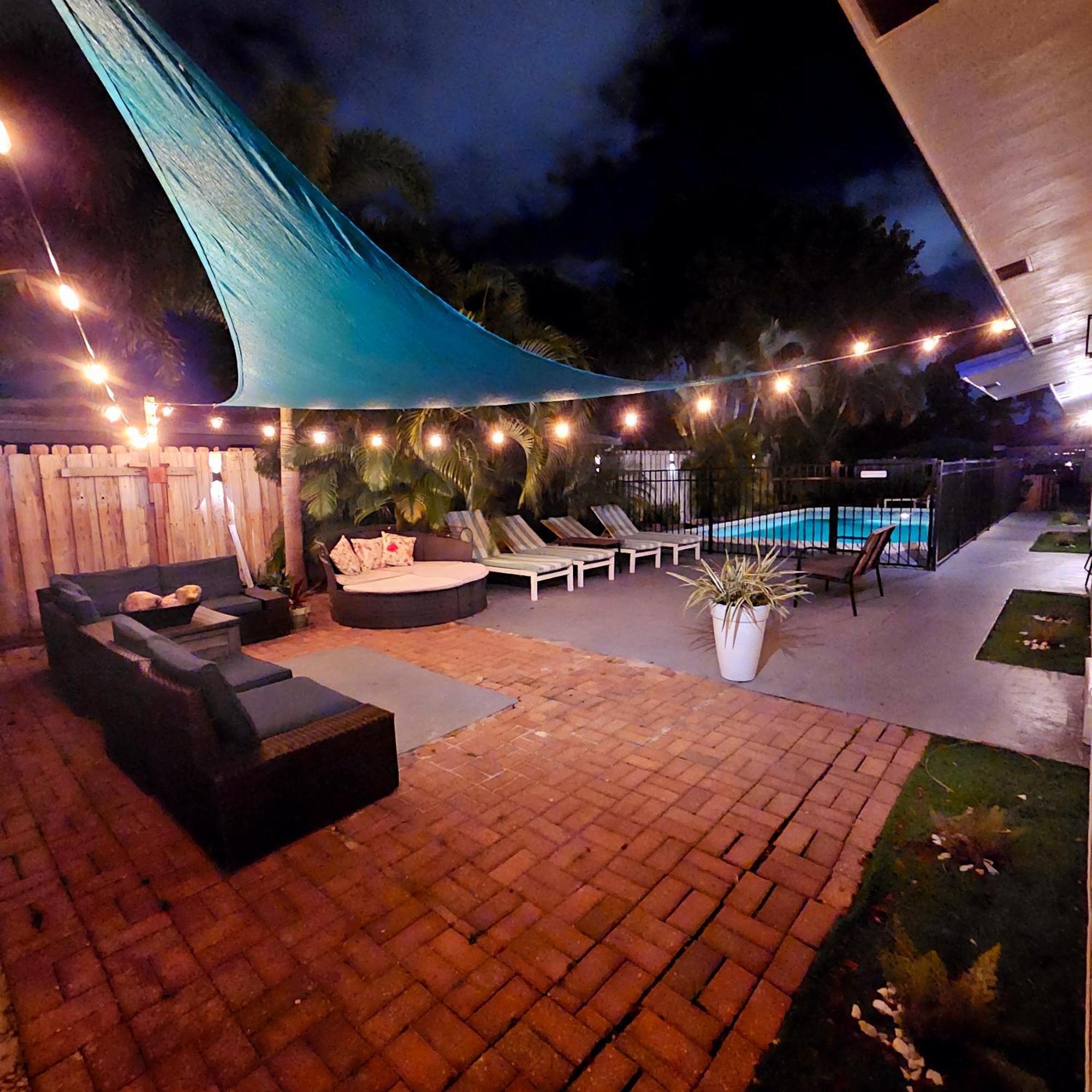 Equipped House W Pool & Patios, Near The Beaches, Prime Location- Ideal For Small Families, Coastal Haven Apartment